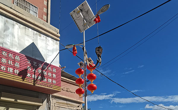 轮台智慧路灯如何实现城市节能管理