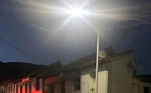 农村院子里最适合的轮台太阳能路灯亮度与安装要点 农村院子里最适合的轮台太阳能路灯亮度与安装要点