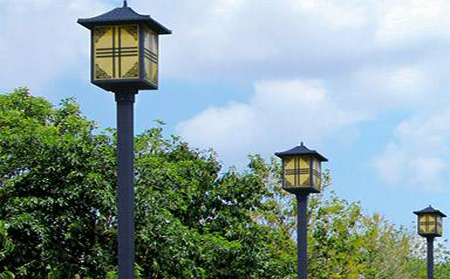 太阳能轮台庭院灯怎么选亮度与续航更耐用 太阳能轮台庭院灯怎么选亮度与续航更耐用